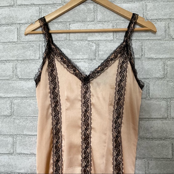 Dusty Daze Flapper Embroidered Sheer Dress - Picture 9 of 14